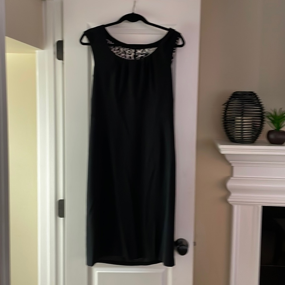 Sleeveless dress from from White House Black Market. Size 12